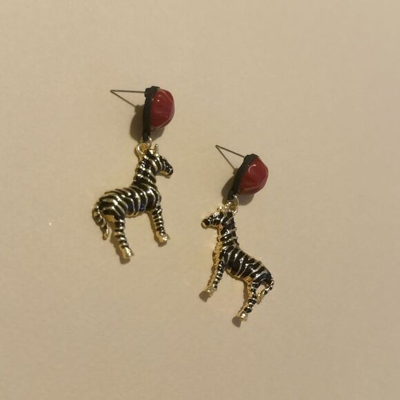Red Zebra Drop Earrings S903 - Picture 3 of 4